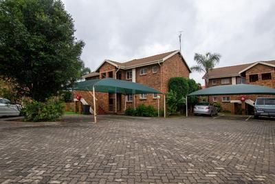 Townhouse For Sale in Highveld, Centurion