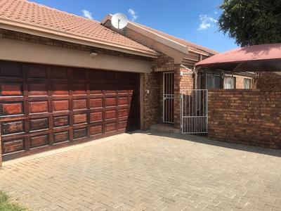 House For Rent in Amberfield, Centurion