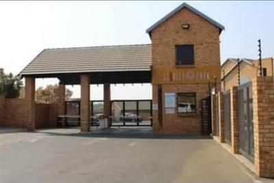 Apartment / Flat For Sale in Amberfield, Centurion