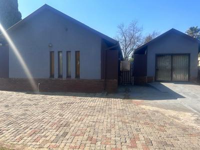 House For Sale in Clayville East, Midrand