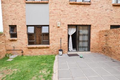 Townhouse For Sale in Amberfield, Centurion