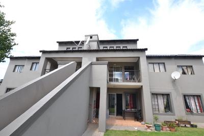 Townhouse For Sale in Noordwyk, Midrand