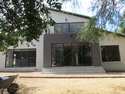 House For Sale in Die Hoewes, Centurion
