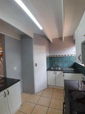 Townhouse For Sale in Clubview, Centurion