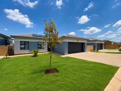 House For Sale in Thatchfield, Centurion