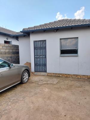 House For Sale in Clayville, Midrand