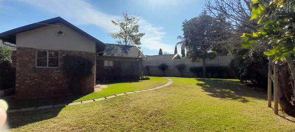 House For Sale in Rooihuiskraal, Centurion